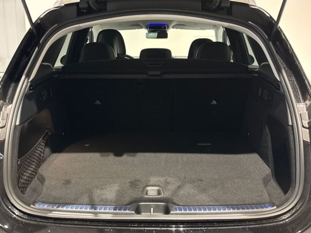 Mercedes-Benz GLC nuova a Bologna (7)