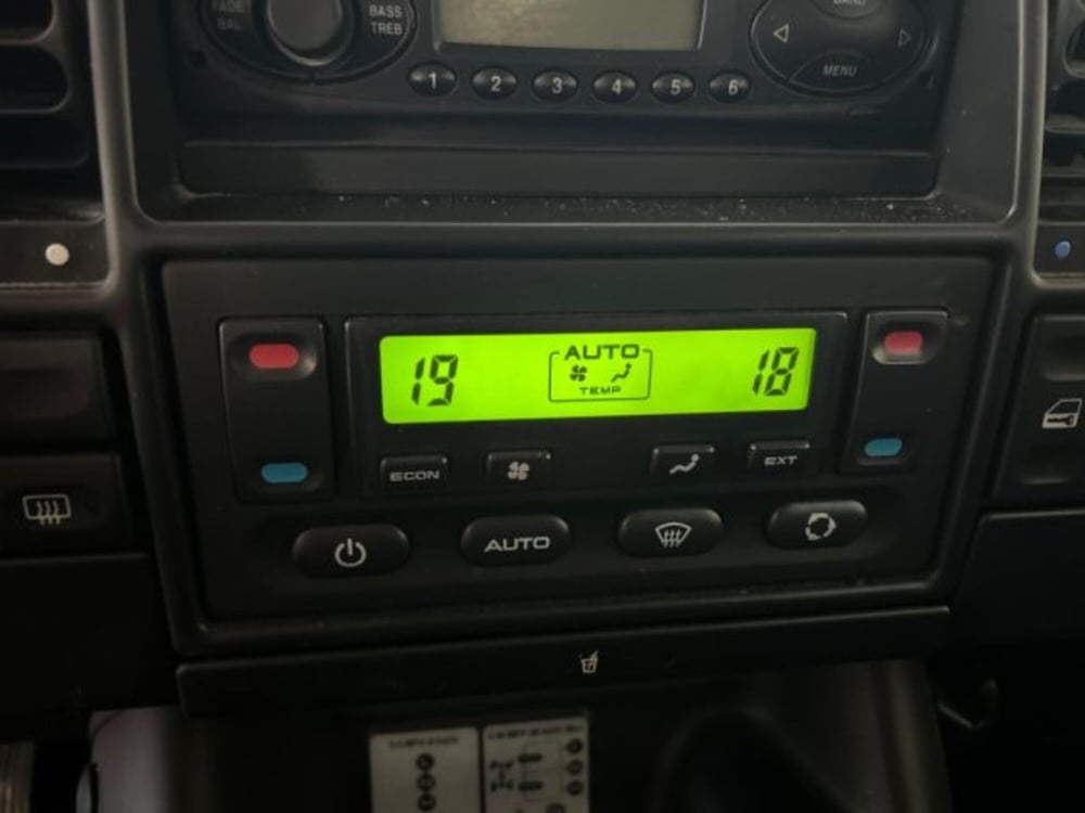 Land Rover Discovery usata a Modena (11)