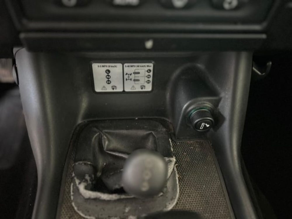 Land Rover Discovery usata a Modena (16)