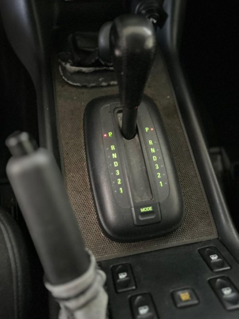 Land Rover Discovery usata a Modena (18)