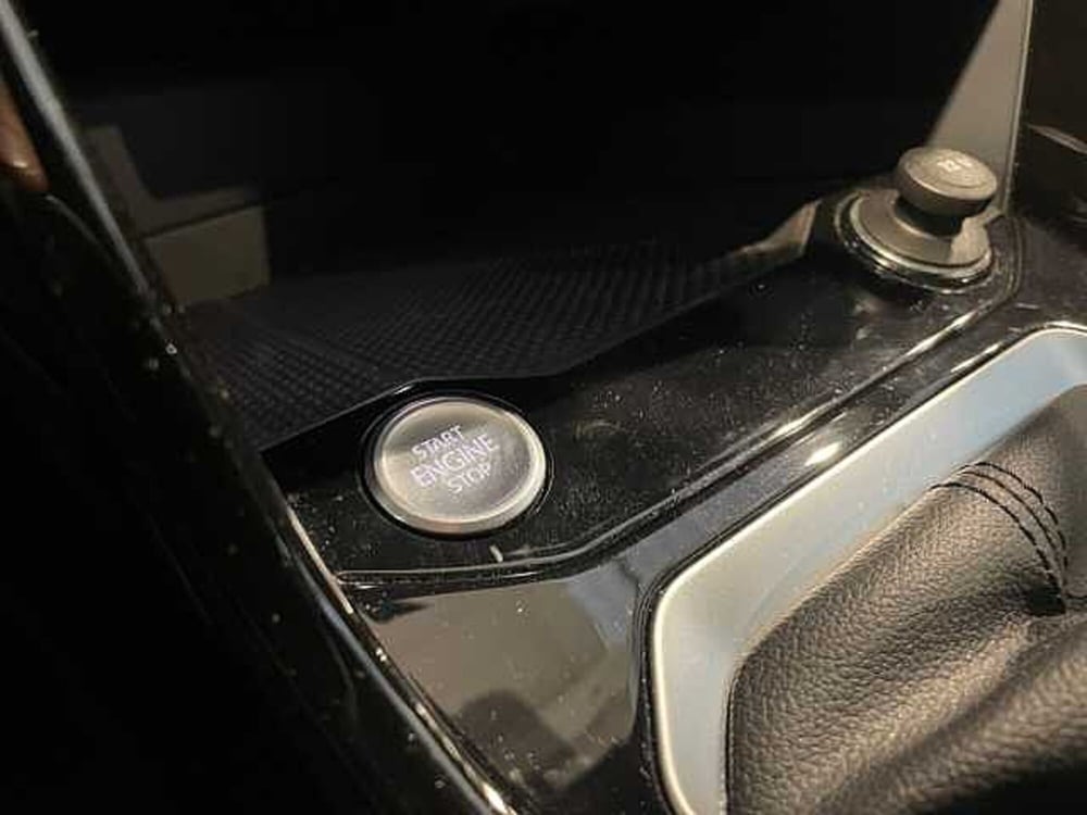 Volkswagen T-Roc usata a Ravenna (16)