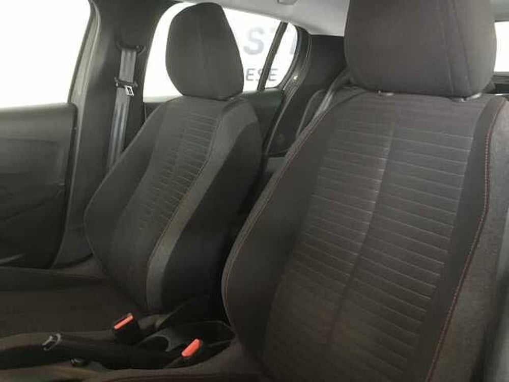 Peugeot 208 usata a Varese (9)