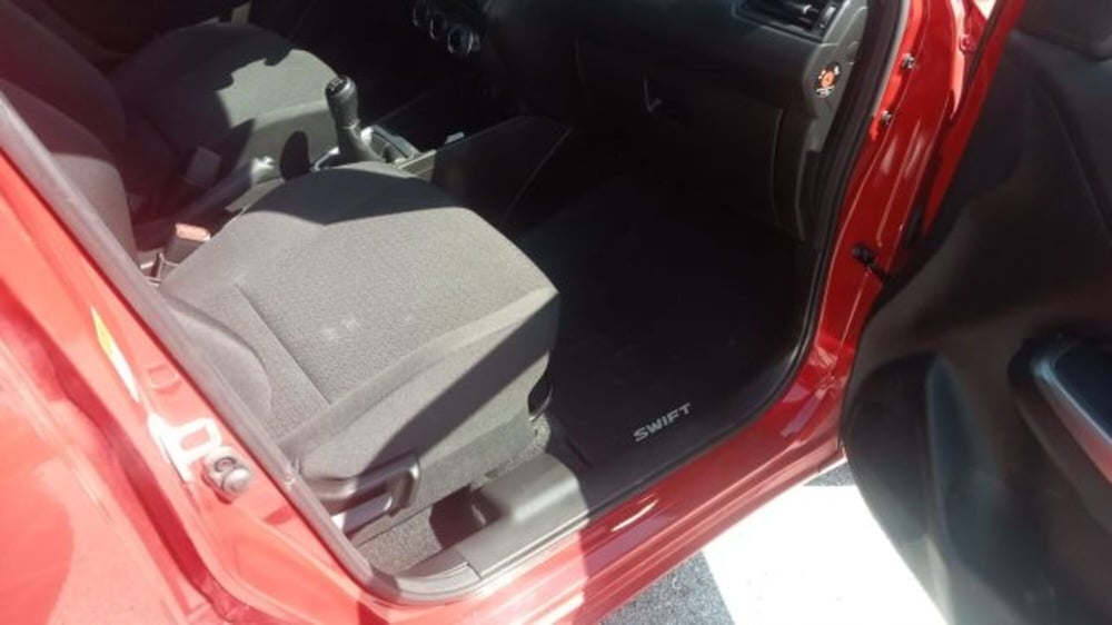Suzuki Swift usata a Macerata (13)
