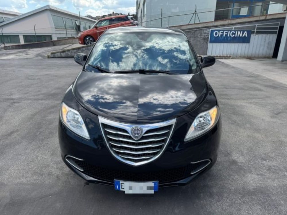 Lancia Ypsilon usata a Macerata (2)