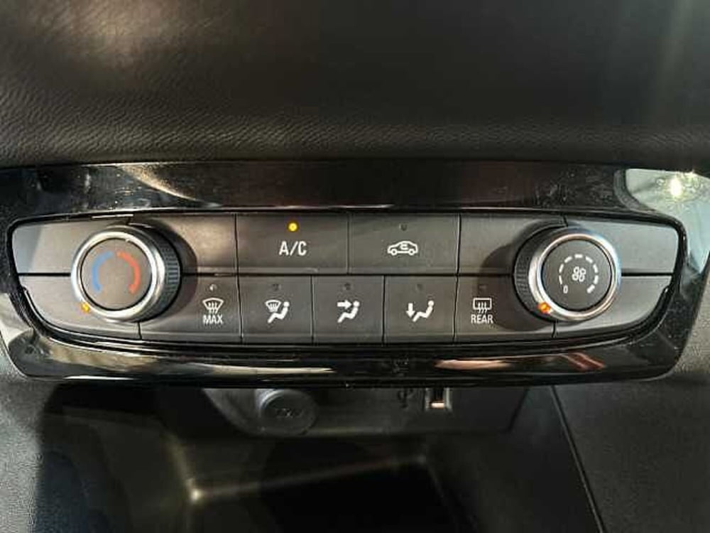 Opel Corsa usata a Venezia (11)