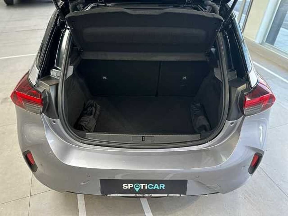 Opel Corsa usata a Venezia (5)