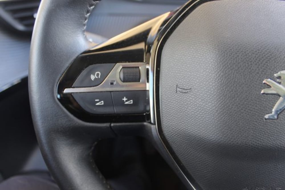 Peugeot 208 usata a Roma (17)