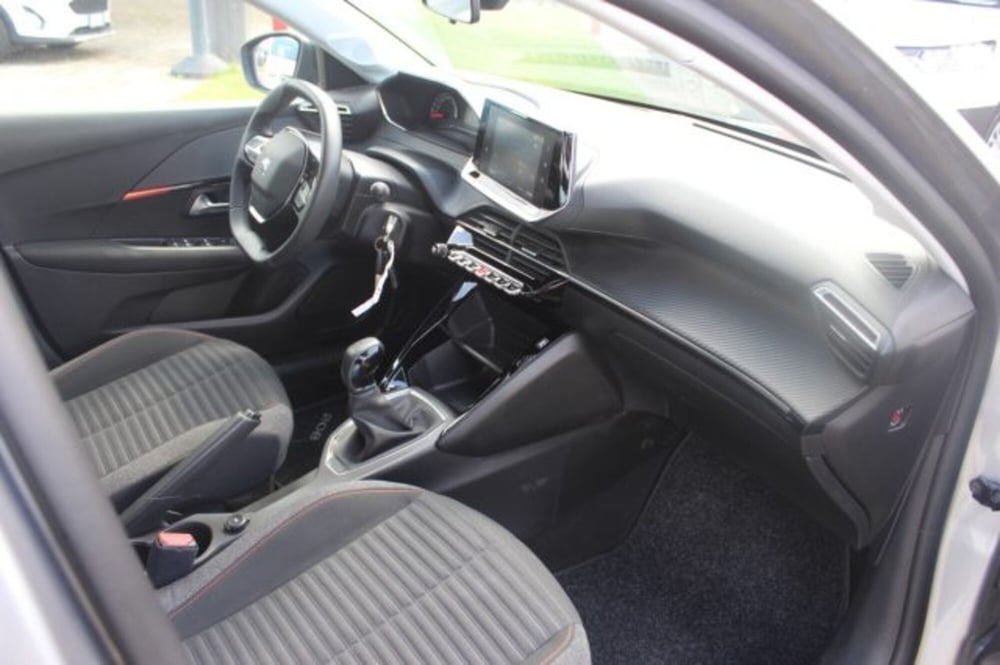 Peugeot 208 usata a Roma (8)