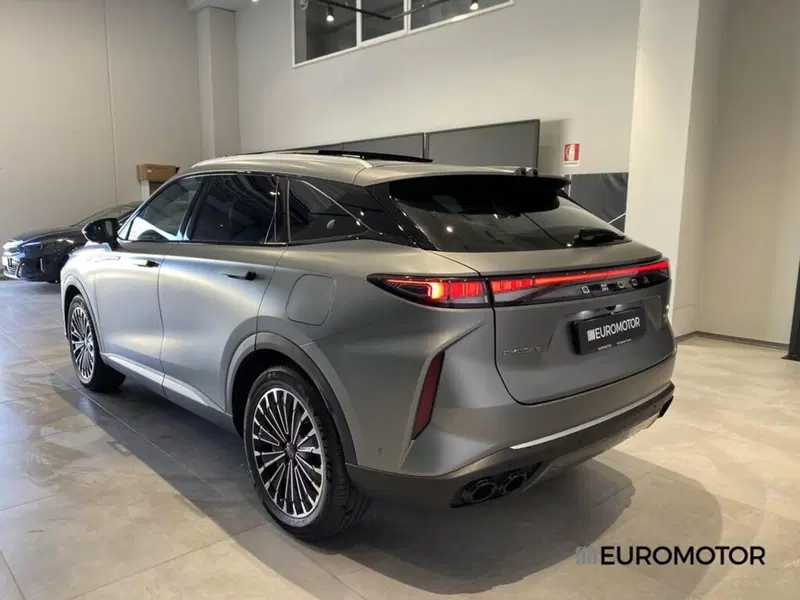 Omoda Omoda 9 SHS-P nuova a Bari (10)