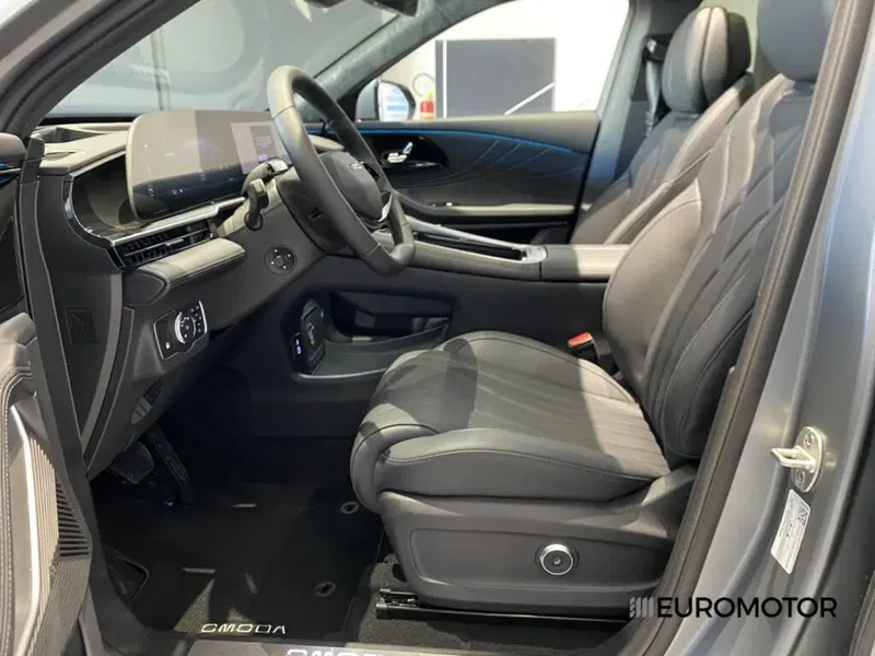 Omoda Omoda 9 SHS-P nuova a Bari (14)