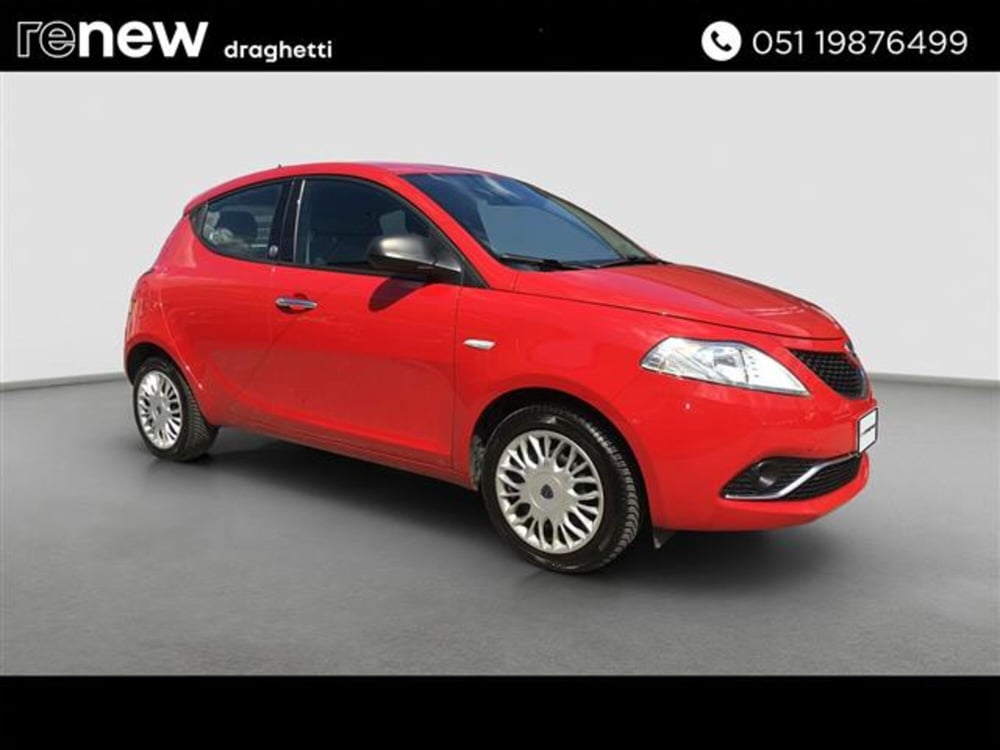 Lancia Ypsilon usata a Bologna (2)