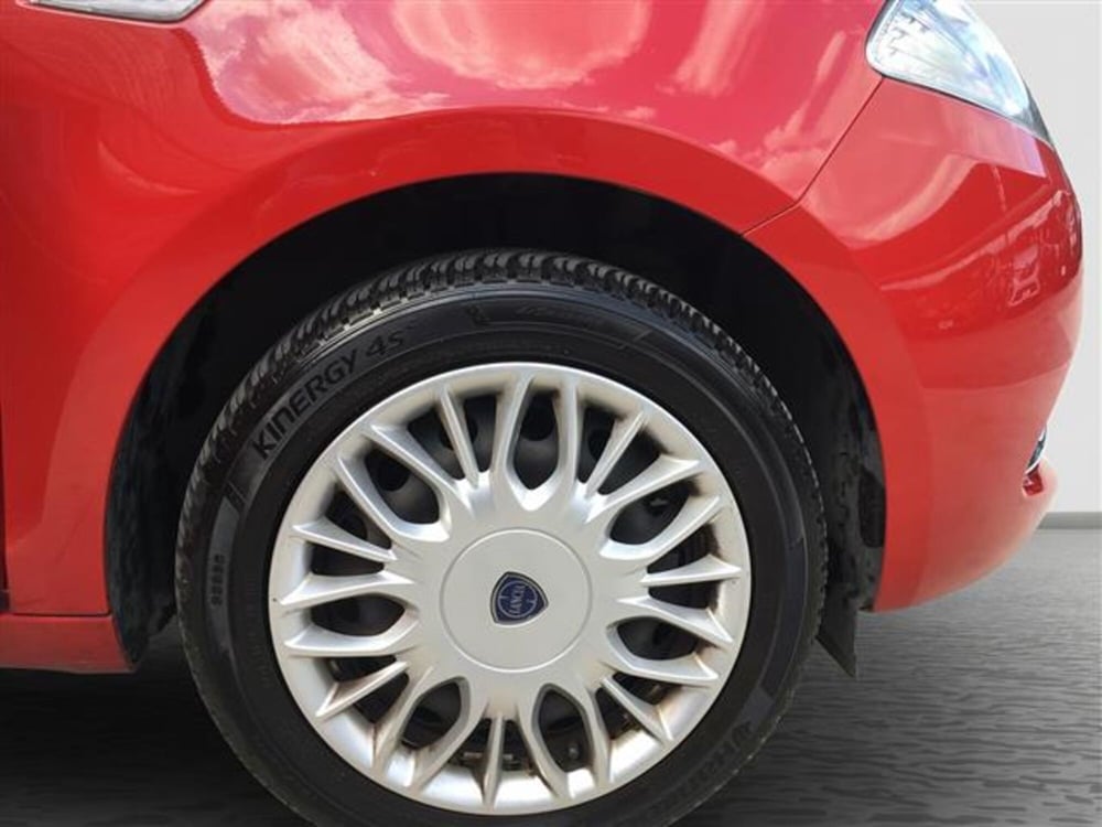 Lancia Ypsilon usata a Bologna (8)