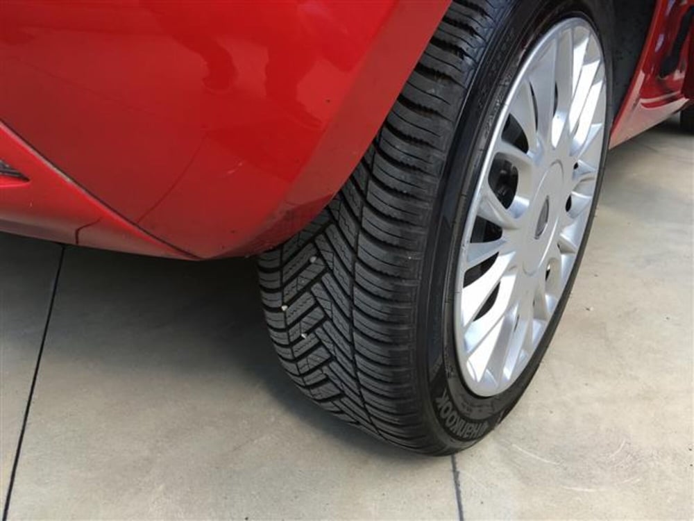Lancia Ypsilon usata a Bologna (9)