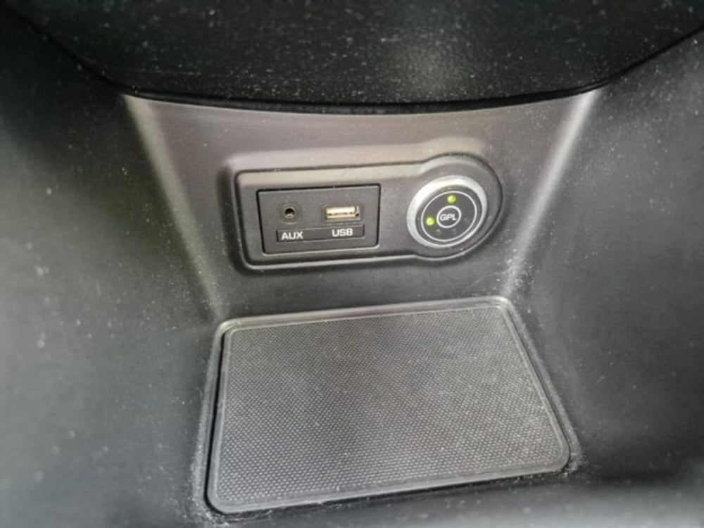 Hyundai ix20 usata a Bologna (11)