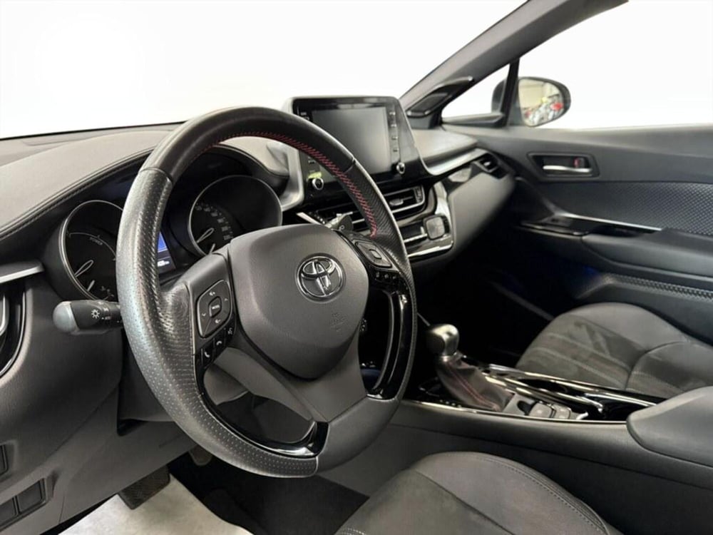 Toyota Toyota C-HR usata a Monza e Brianza (12)