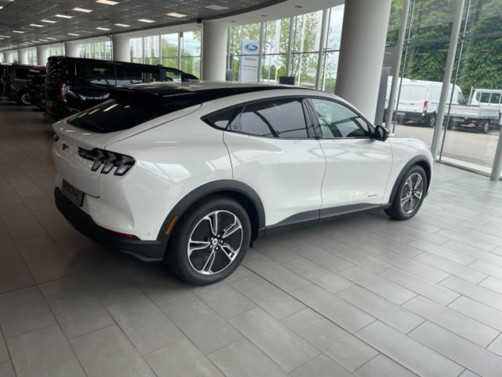 Ford Mustang Mach-E nuova a Cuneo (4)
