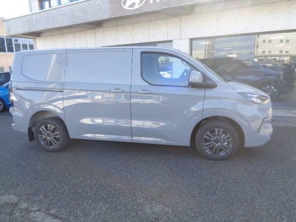 Ford Transit Custom Furgone nuova a Cuneo (4)