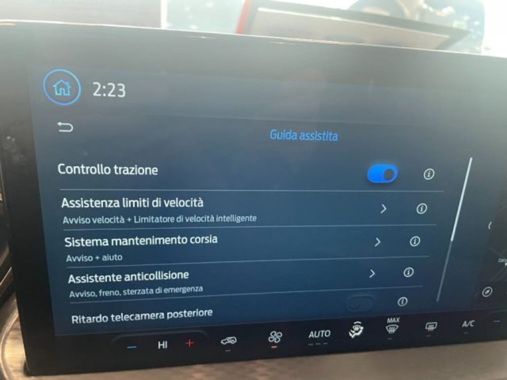 Ford Kuga nuova a Cuneo (14)