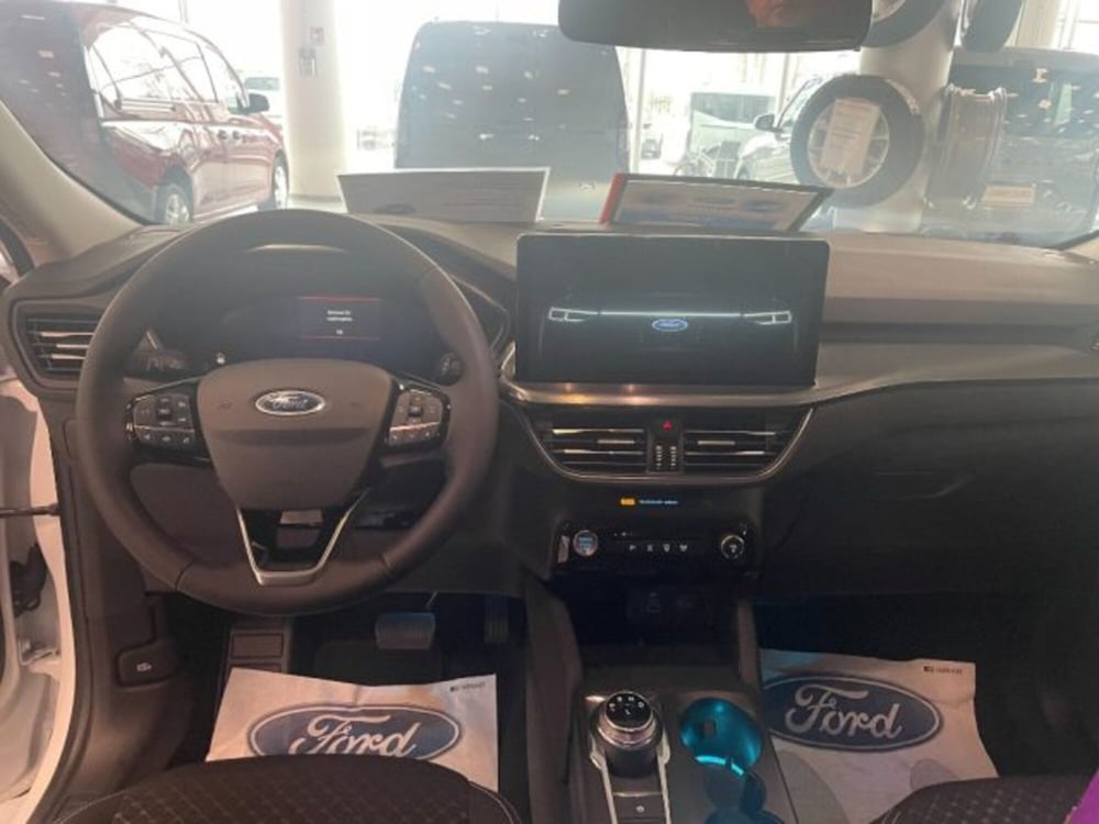 Ford Kuga nuova a Cuneo (8)
