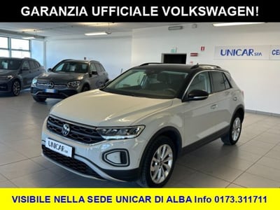 Volkswagen T-Roc 1.0 TSI Life del 2022 usata a Alba
