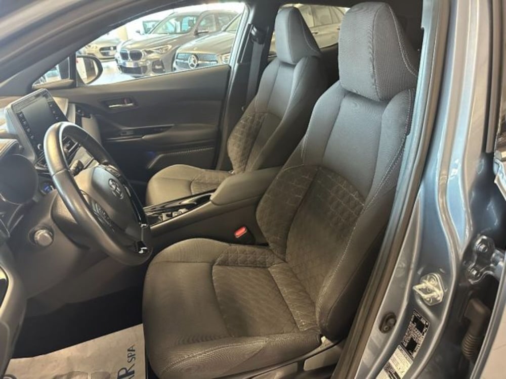 Toyota Toyota C-HR usata a Cuneo (11)