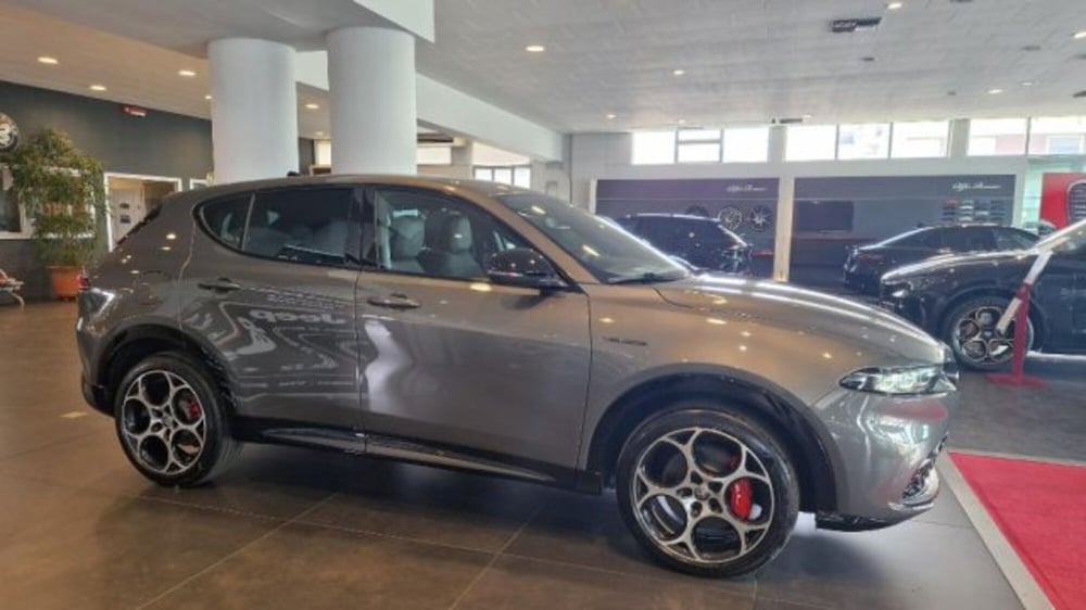 Alfa Romeo Tonale nuova a Modena (5)