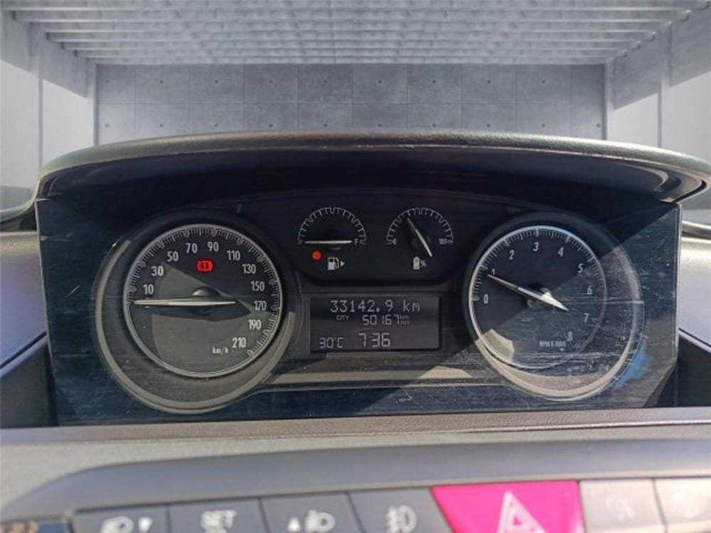 Lancia Ypsilon usata a Bari (16)