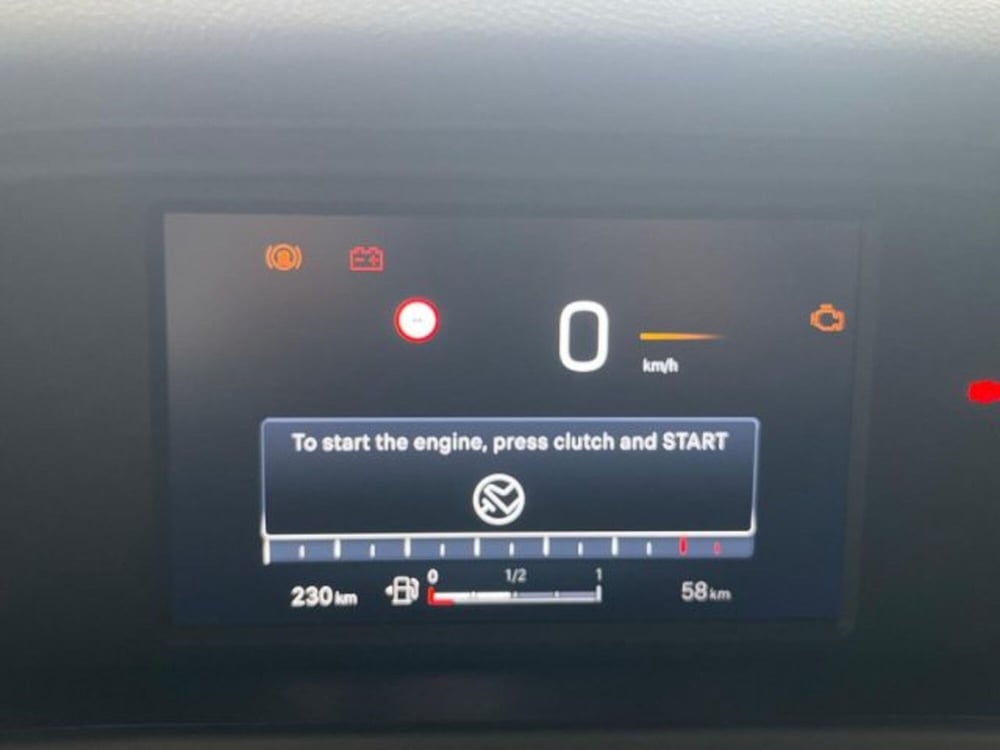 Jeep Avenger nuova a Trapani (16)