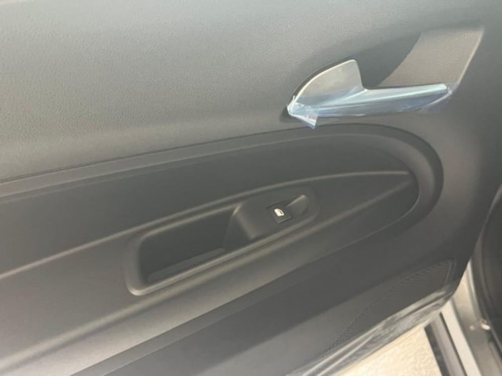 Jeep Avenger nuova a Trapani (9)