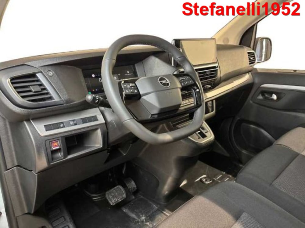 Opel Vivaro Furgone nuova a Bologna (11)
