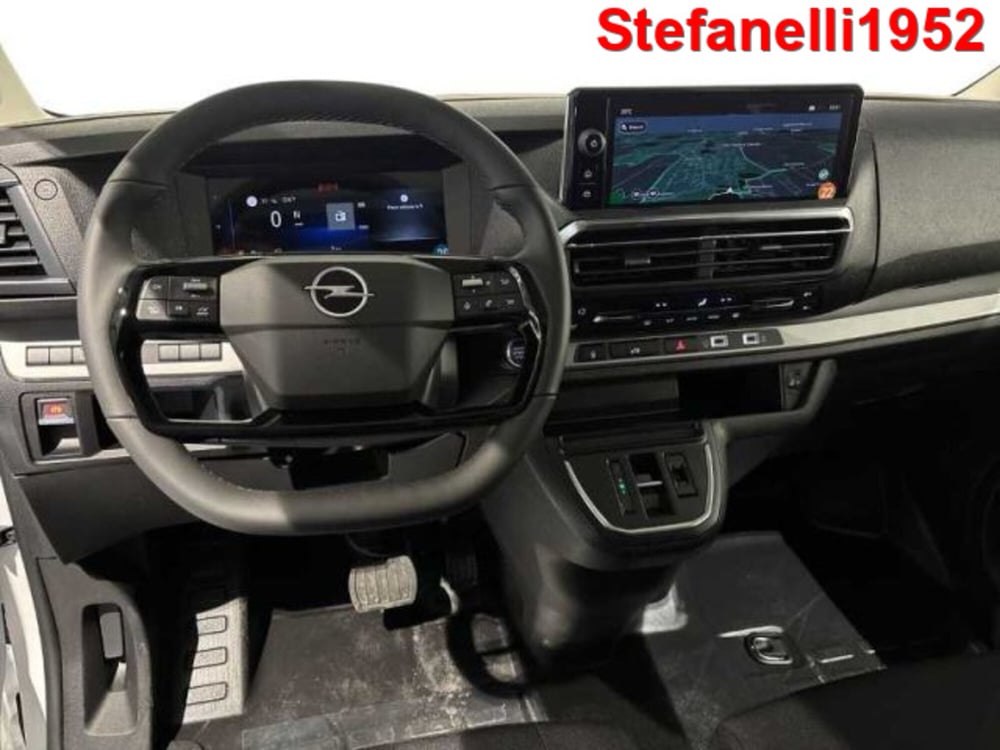 Opel Vivaro Furgone nuova a Bologna (13)