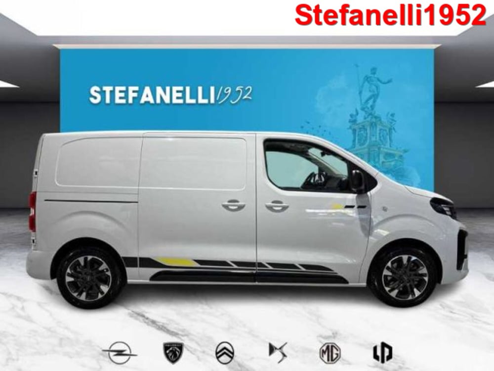 Opel Vivaro Furgone nuova a Bologna (2)
