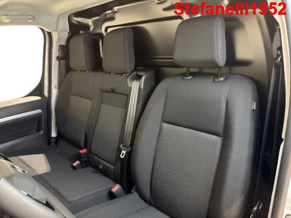 Opel Vivaro Furgone nuova a Bologna (9)