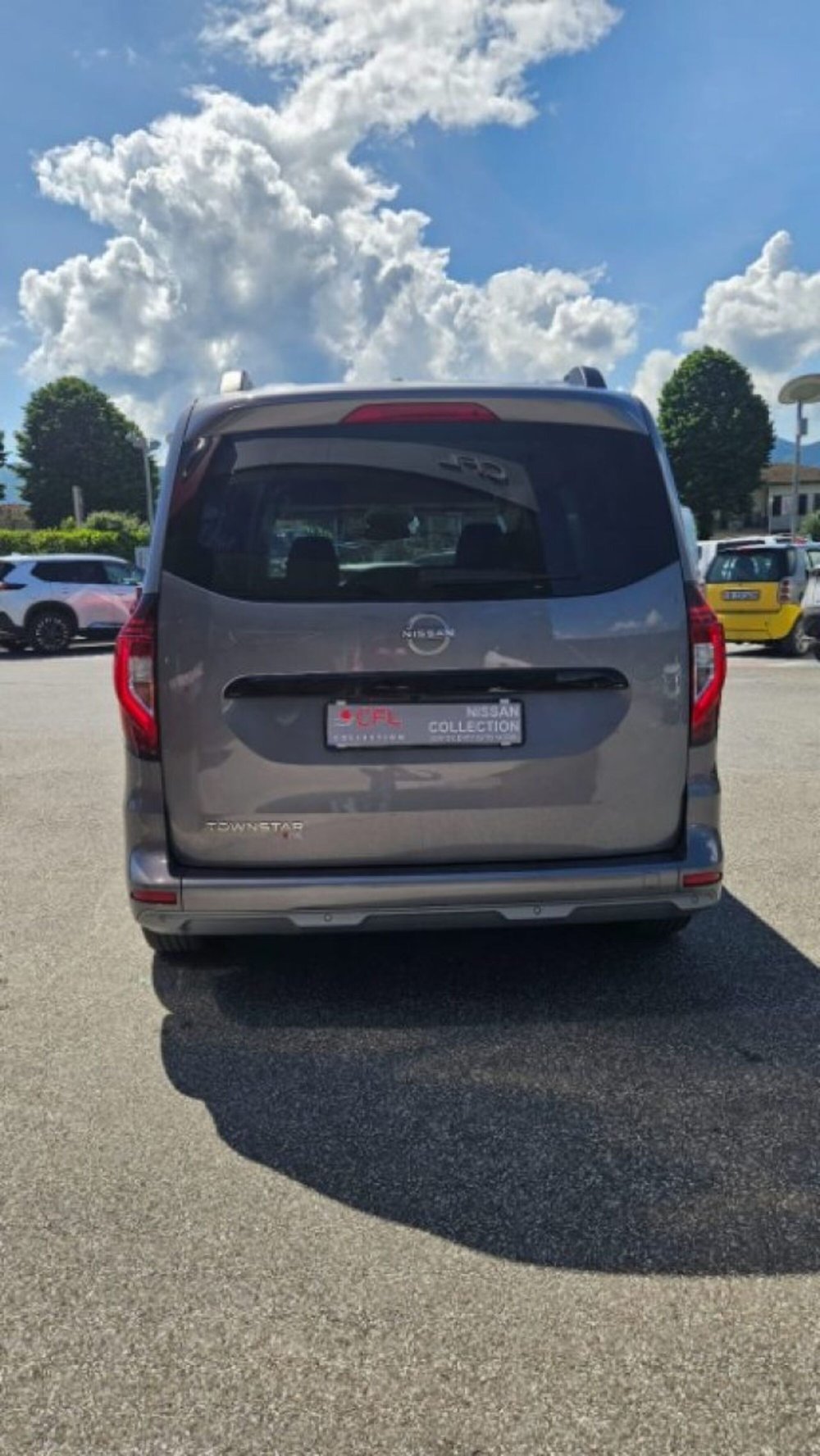 Nissan Townstar usata a Lucca (6)