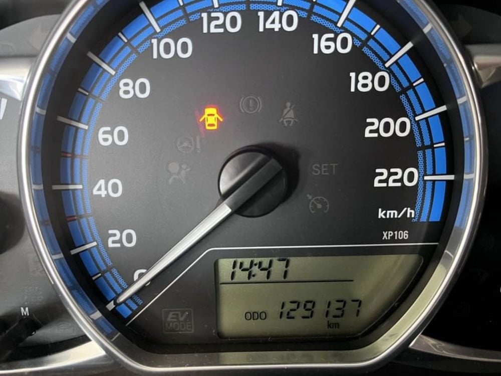 Toyota Yaris usata a Prato (11)