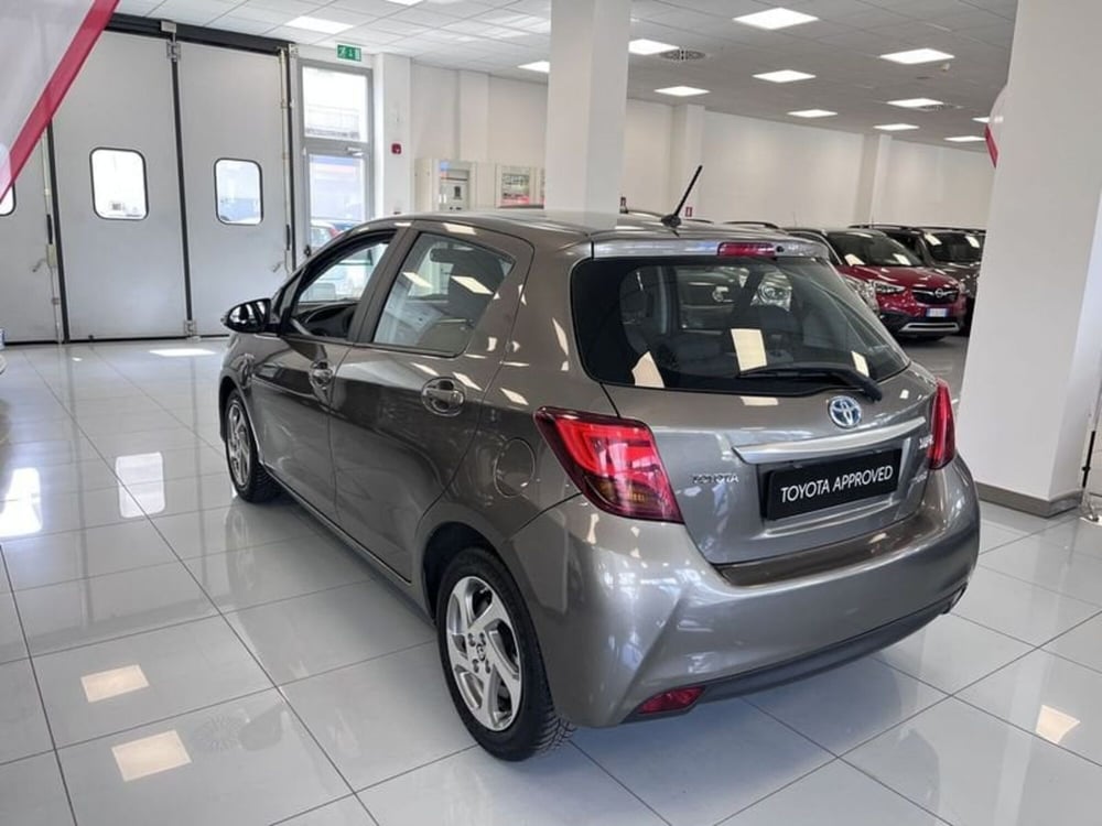 Toyota Yaris usata a Prato (4)