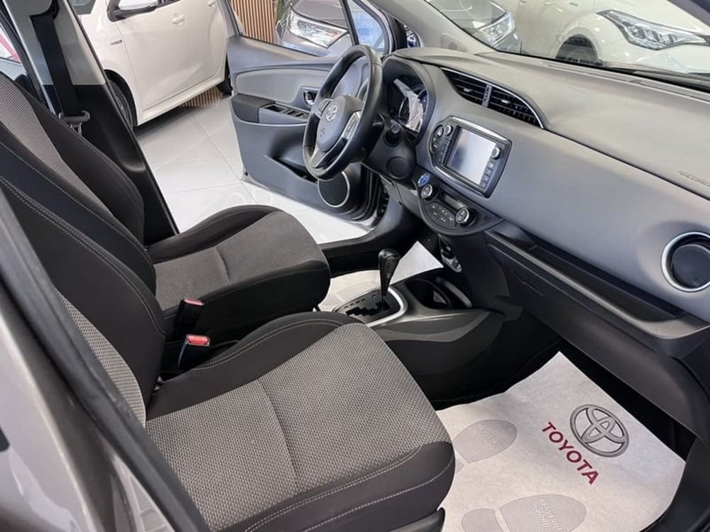 Toyota Yaris usata a Prato (8)