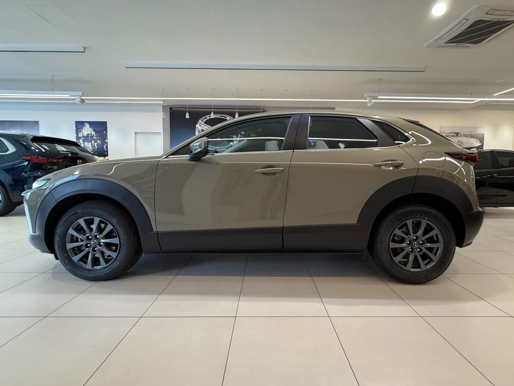 Mazda CX-30 nuova a Napoli (3)