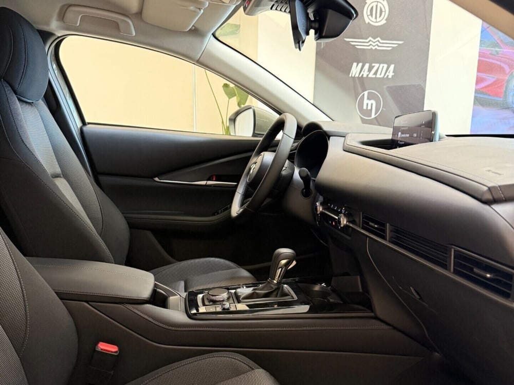 Mazda CX-30 nuova a Napoli (8)