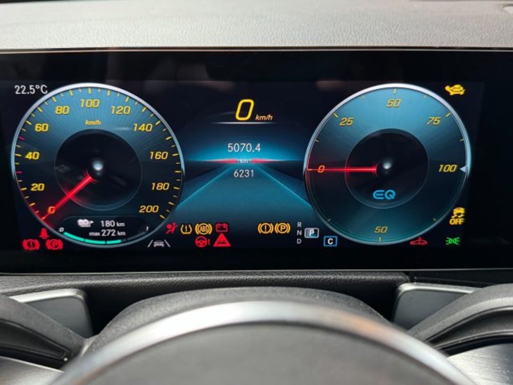 Mercedes-Benz EQB usata a Bologna (10)