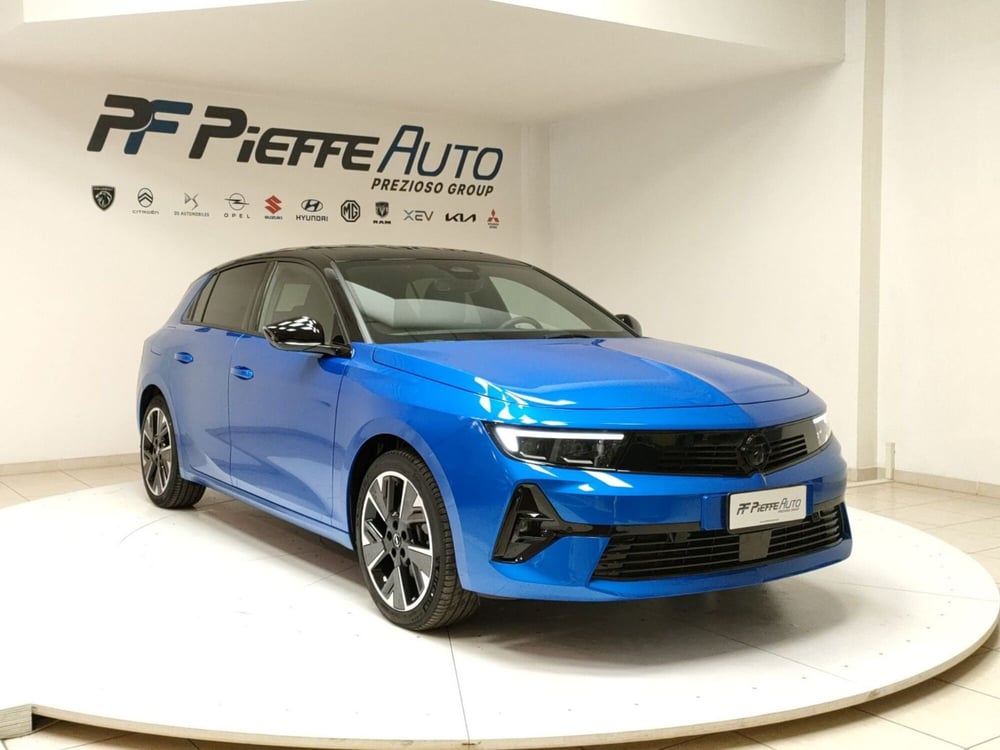Opel Astra nuova a Teramo (6)