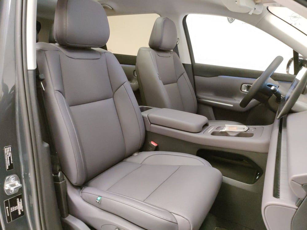 Leapmotor C10 nuova a Teramo (15)