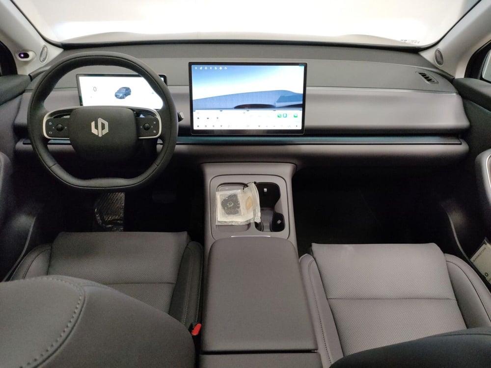 Leapmotor C10 nuova a Teramo (16)