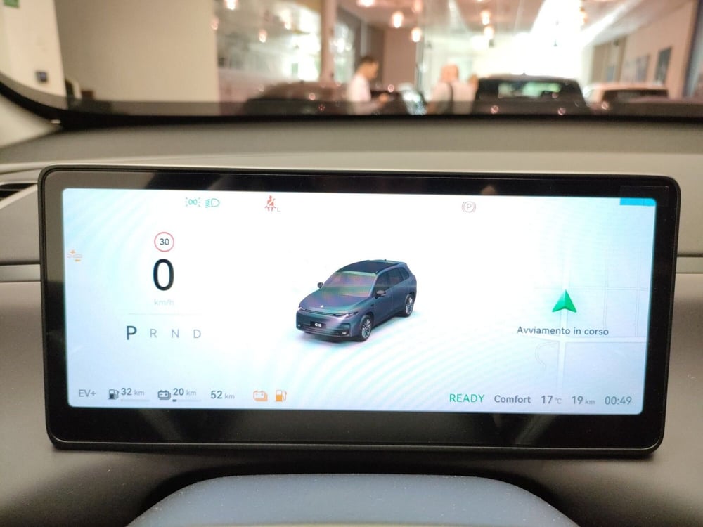 Leapmotor C10 nuova a Teramo (18)