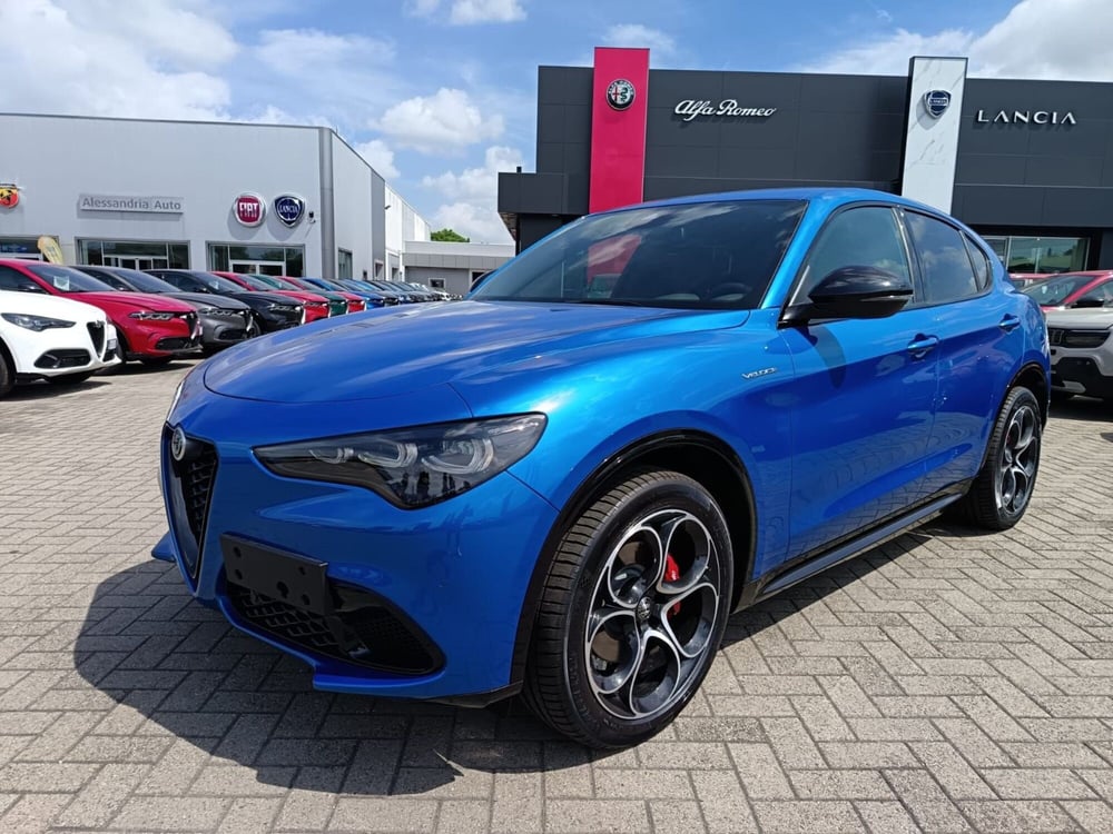 Alfa Romeo Stelvio nuova a Alessandria