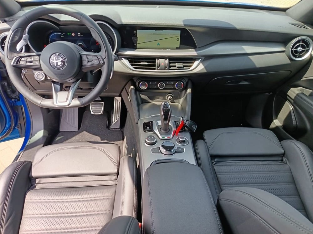 Alfa Romeo Stelvio nuova a Alessandria (17)