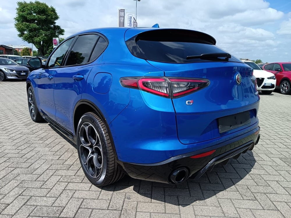Alfa Romeo Stelvio nuova a Alessandria (7)