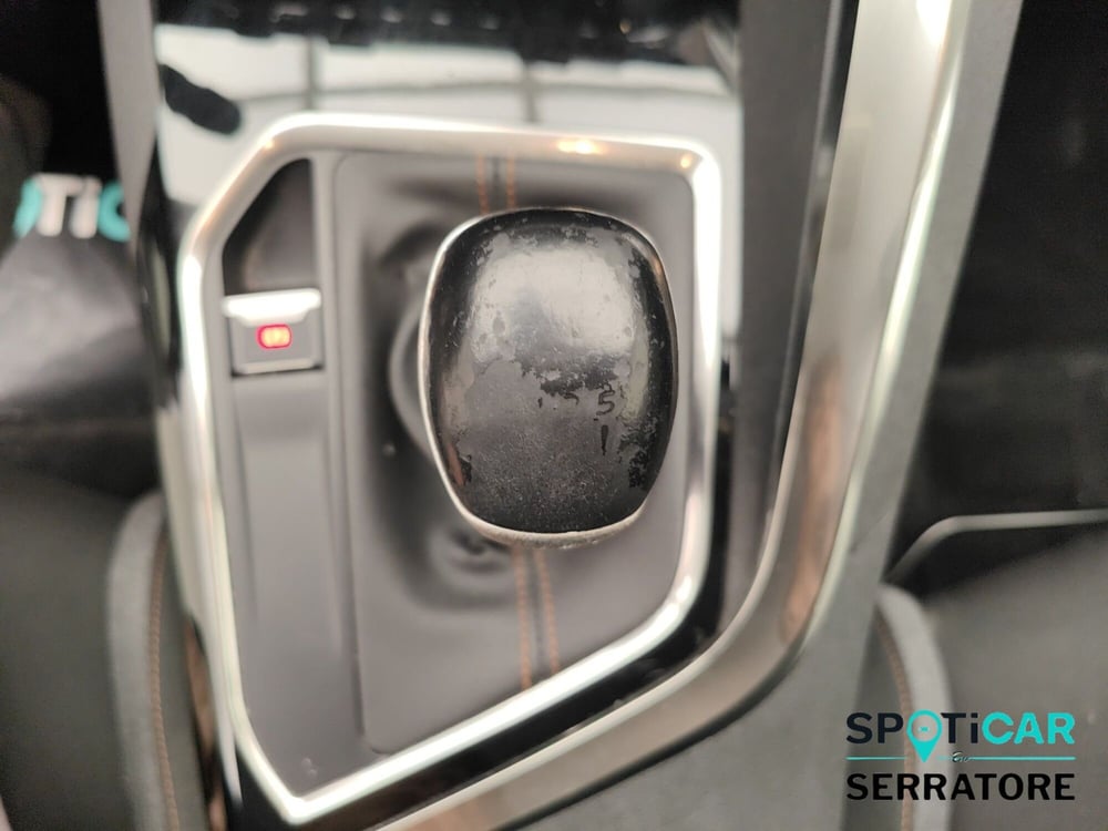 Peugeot 3008 usata a Como (12)