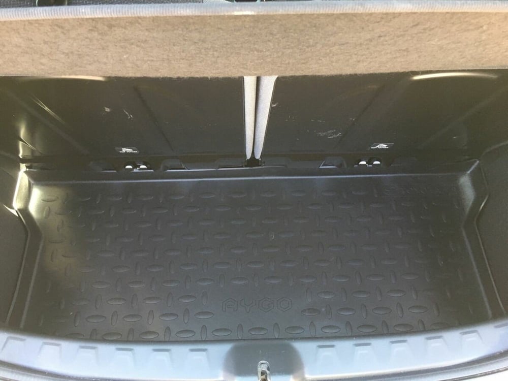 Toyota Aygo usata a Lecco (12)