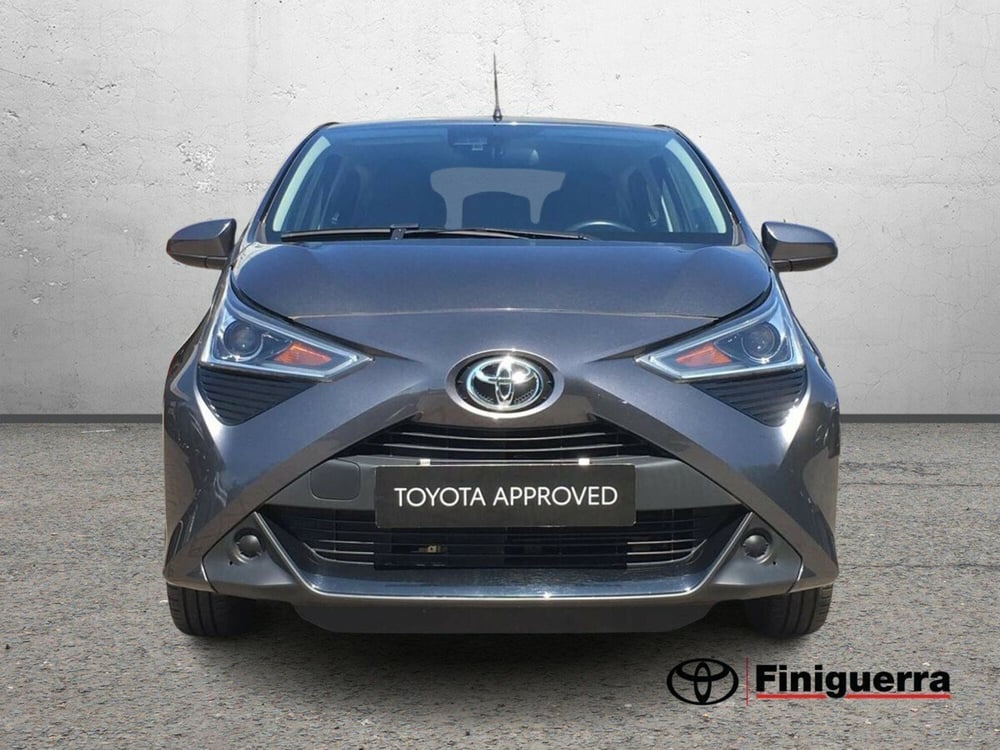 Toyota Aygo usata a Lecco (2)